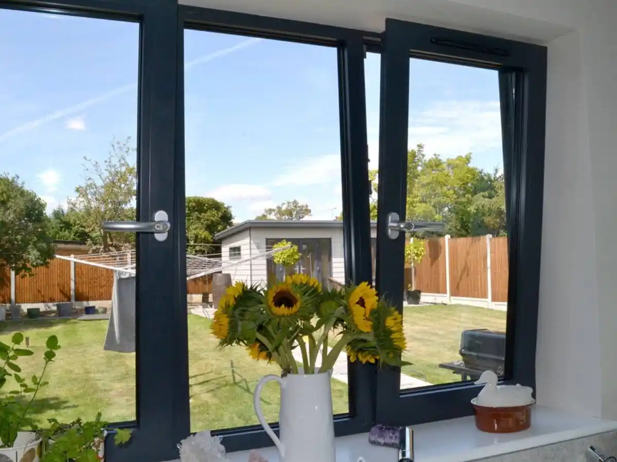 Aluminium tilt and turn window