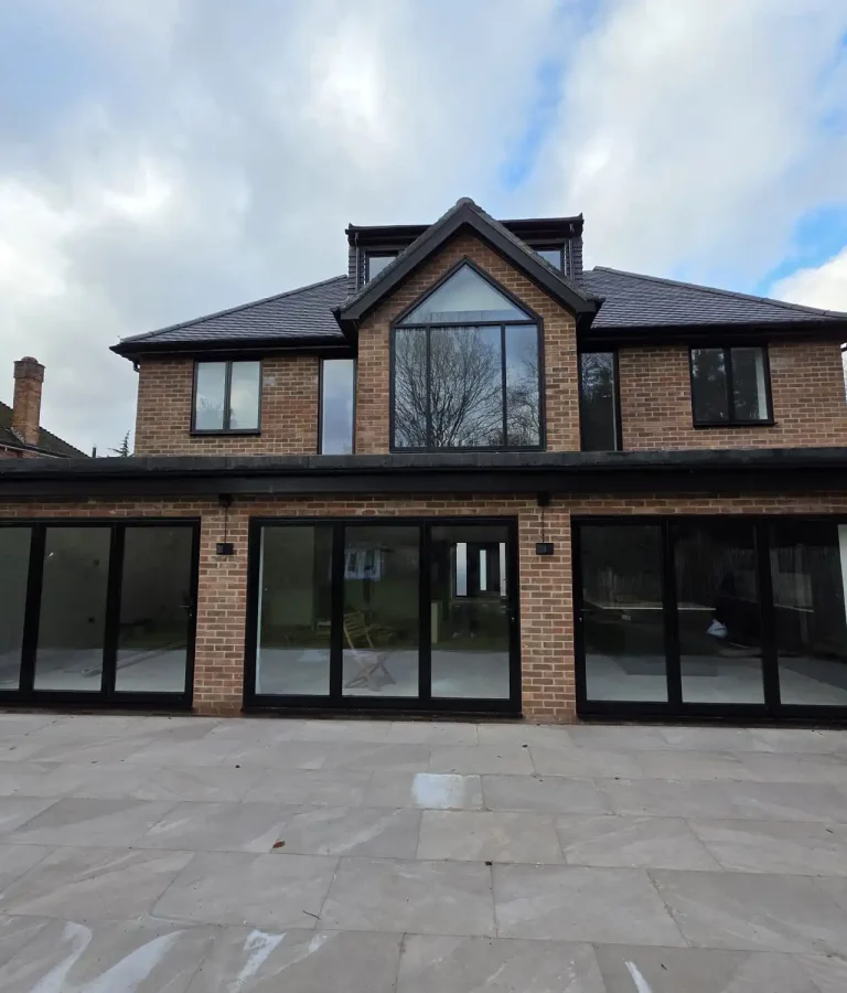 Modern London home with bespoke aluminium windows and sliding doors supplied and installed by Durajoin.